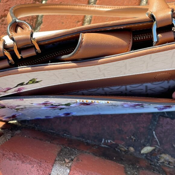 NWT Calvin Klein Cherry Blossom Tote w/Matching Card Case - Embroidered - Picture 7 of 16